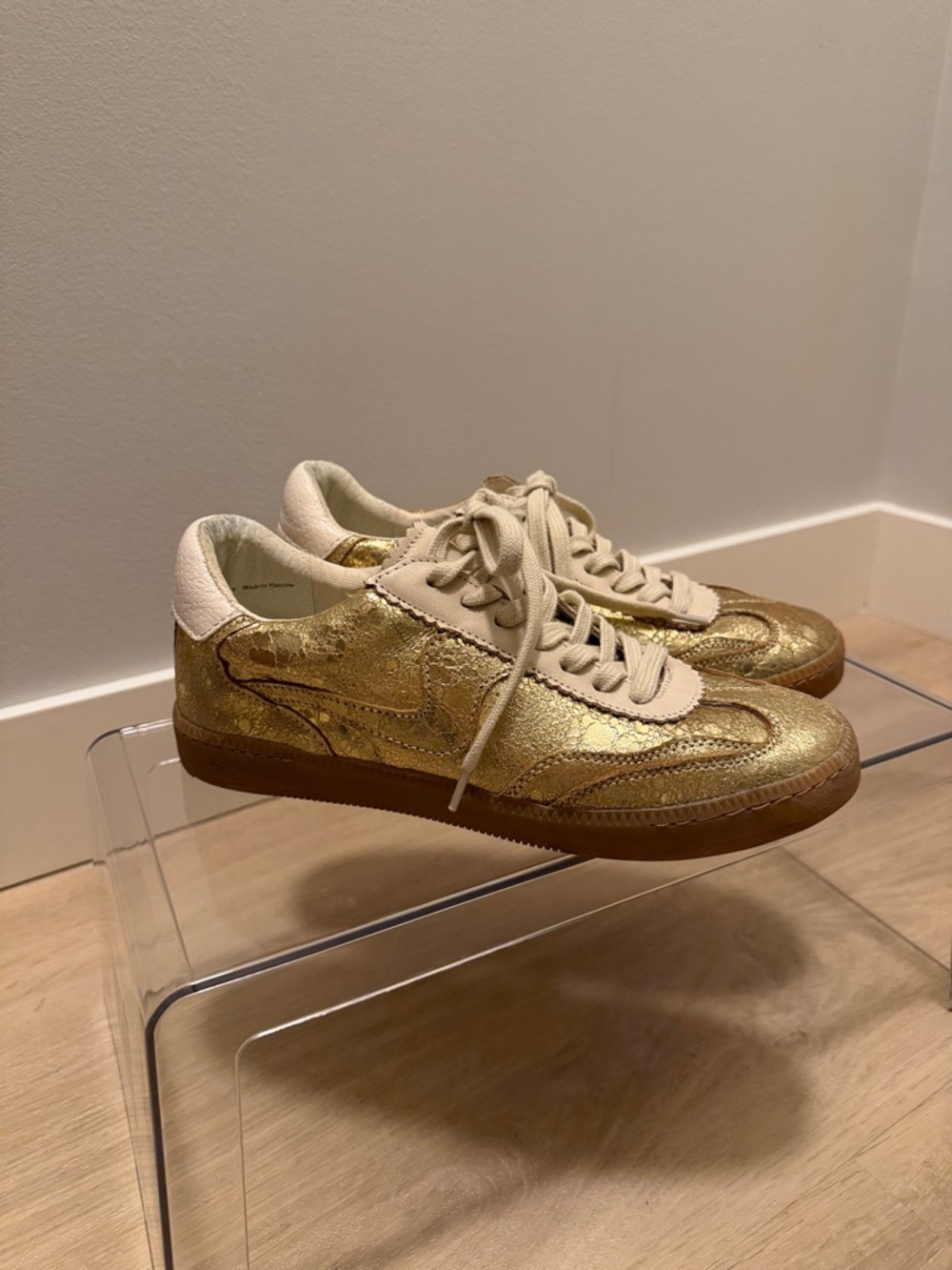 Dolce Vita genuine leather Notice sneakers in Gold Metallic